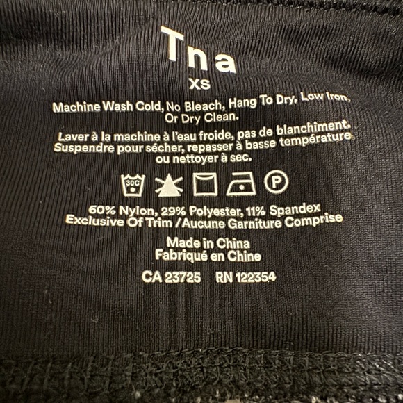 Aritzia Leggings - Picture 2 of 4